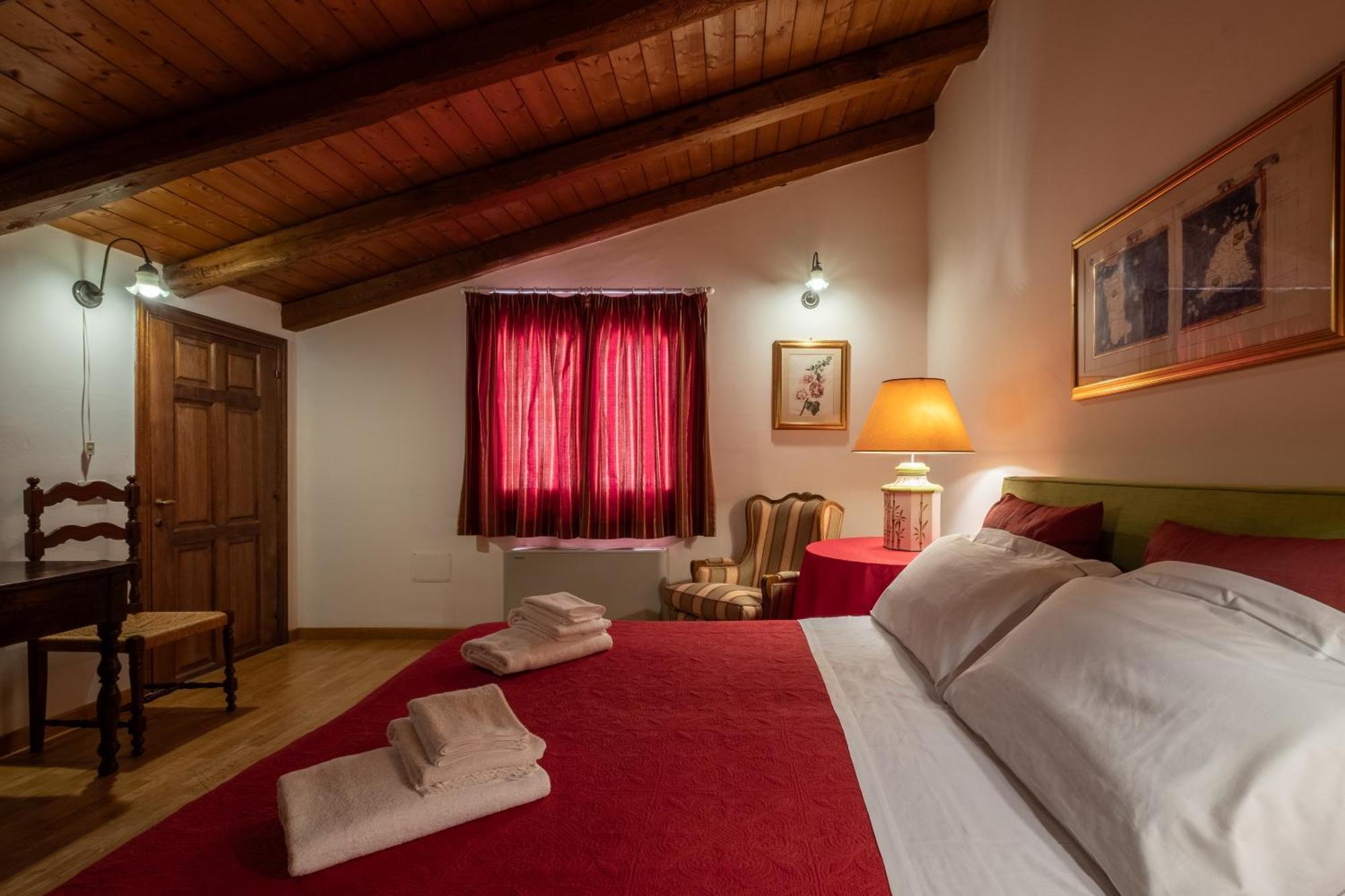 Corte Cristina & Suites クアルトゥッチュ エクステリア 写真
