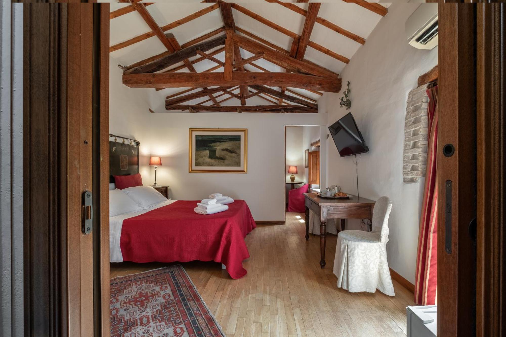Corte Cristina & Suites クアルトゥッチュ エクステリア 写真