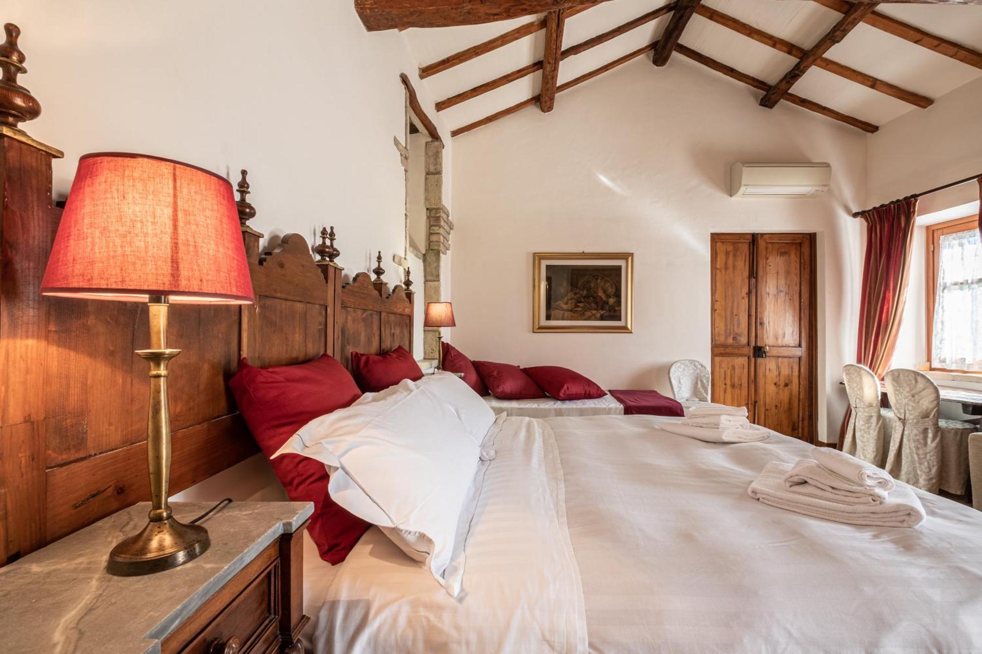 Corte Cristina & Suites クアルトゥッチュ エクステリア 写真