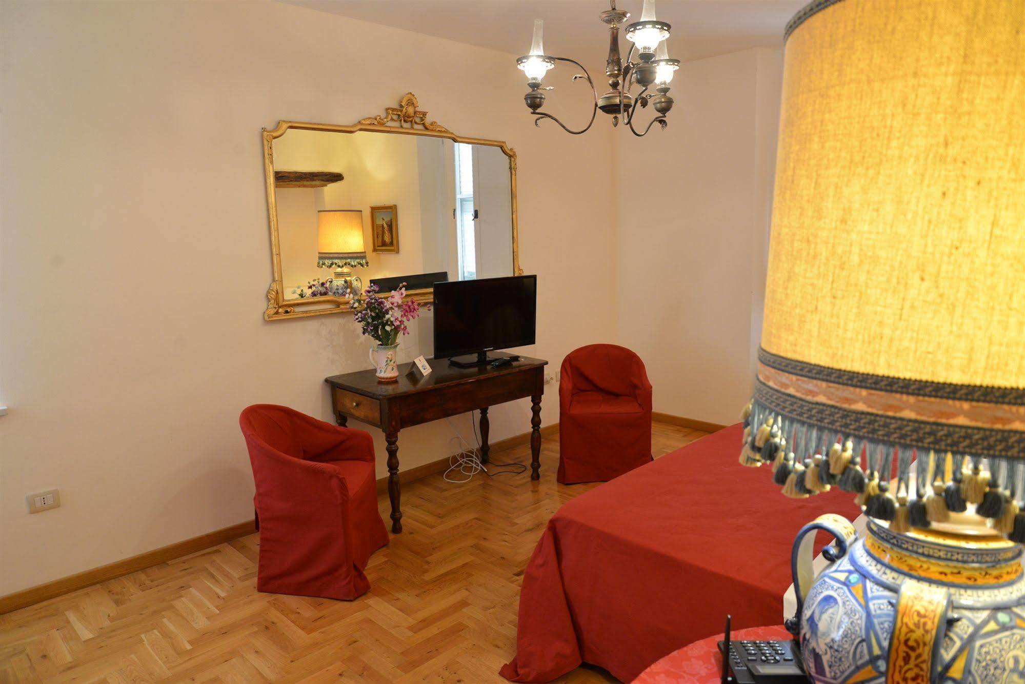 Corte Cristina & Suites クアルトゥッチュ エクステリア 写真